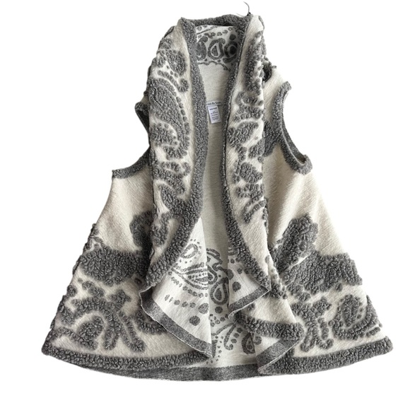 See and Be Seen Jackets & Blazers - See and Be Seen OS Cream Gray Paisley, Sherpa, Drape Collar, Open Lagenlook Vest